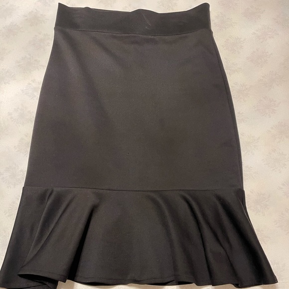 Skirt - Picture 2 of 2